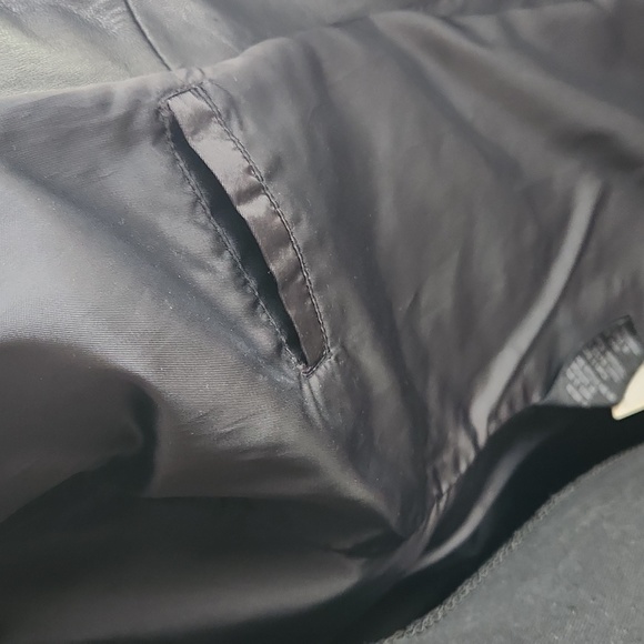 Kenneth Cole Reaction leather jacket - FLAWS - PLS READ - Picture 6 of 8